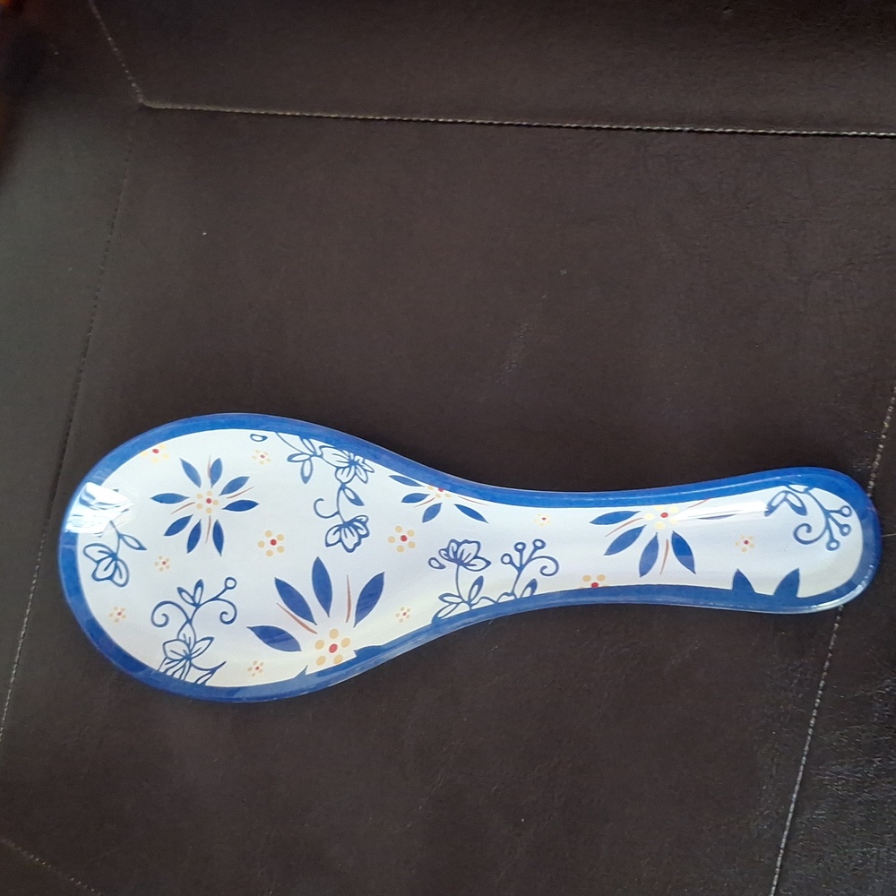 Temptations Blue and White Floral Spoon Rest